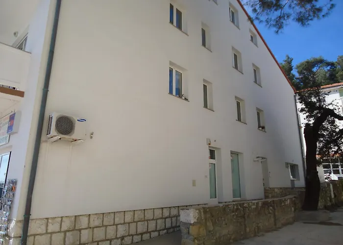 Apartman M. De Dominisa 5