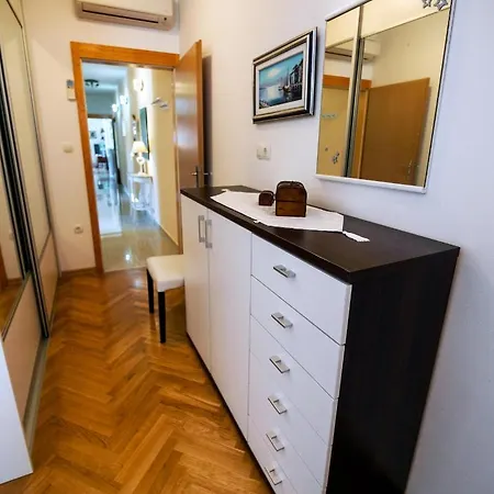 Apartment M. De Dominisa 5