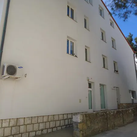 Apartment M. De Dominisa 5