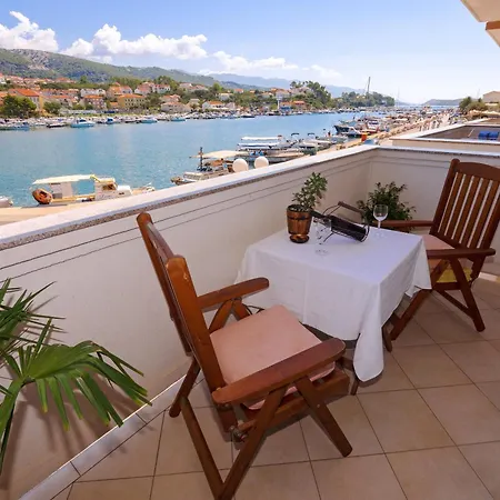 M. De Dominisa 5 Apartment Rab Town