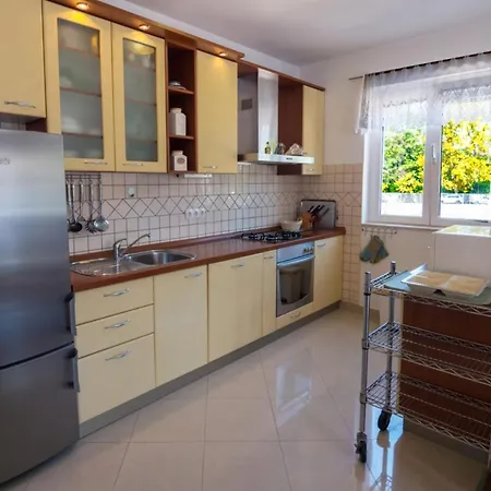 Apartment M. De Dominisa 5